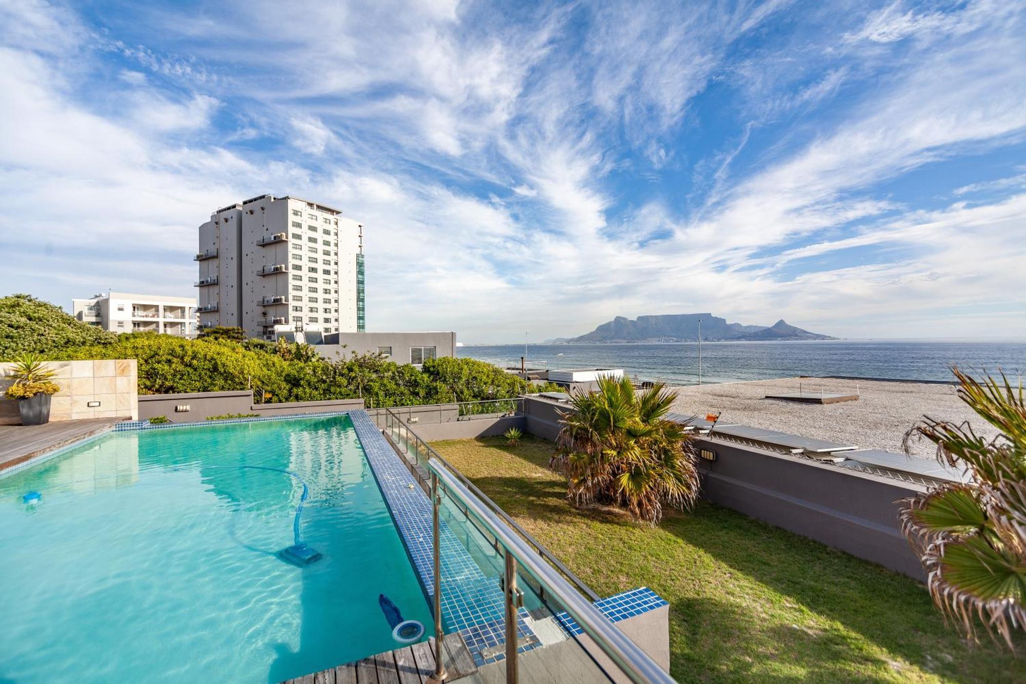 Modern Beachfront With Ocean Views - Infinity G9, Blouberg, Cape Town Bloubergstrand Exterior foto